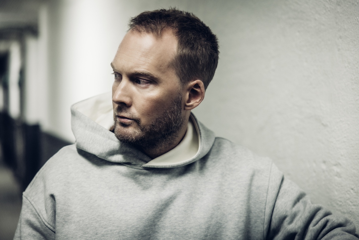 Rasmus Faberが描くネオクラシカル・アンビエントの壮大な世界と日本へ